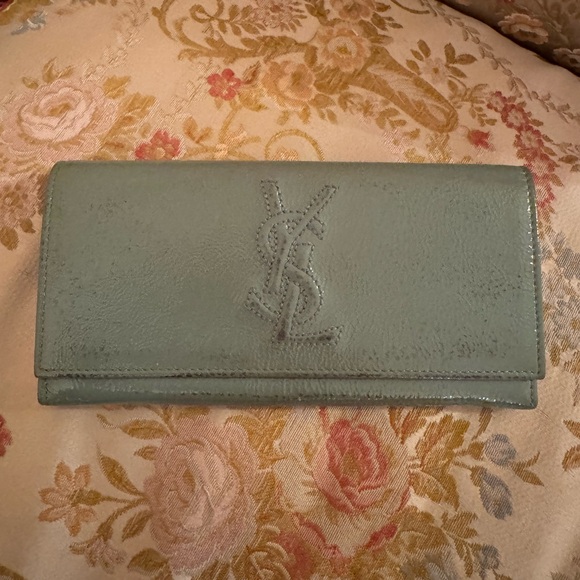 Yves Saint Laurent Mint Leather Wallet - Picture 2 of 16
